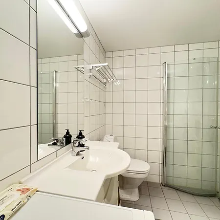 Window To The Iconic Old Street With Lift And Free Parking Appartement